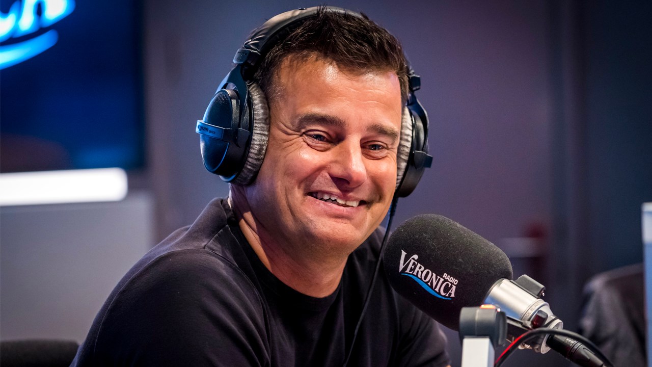 Wilfred vertelt grap die uit VI Meestervoorspellers is geknip...