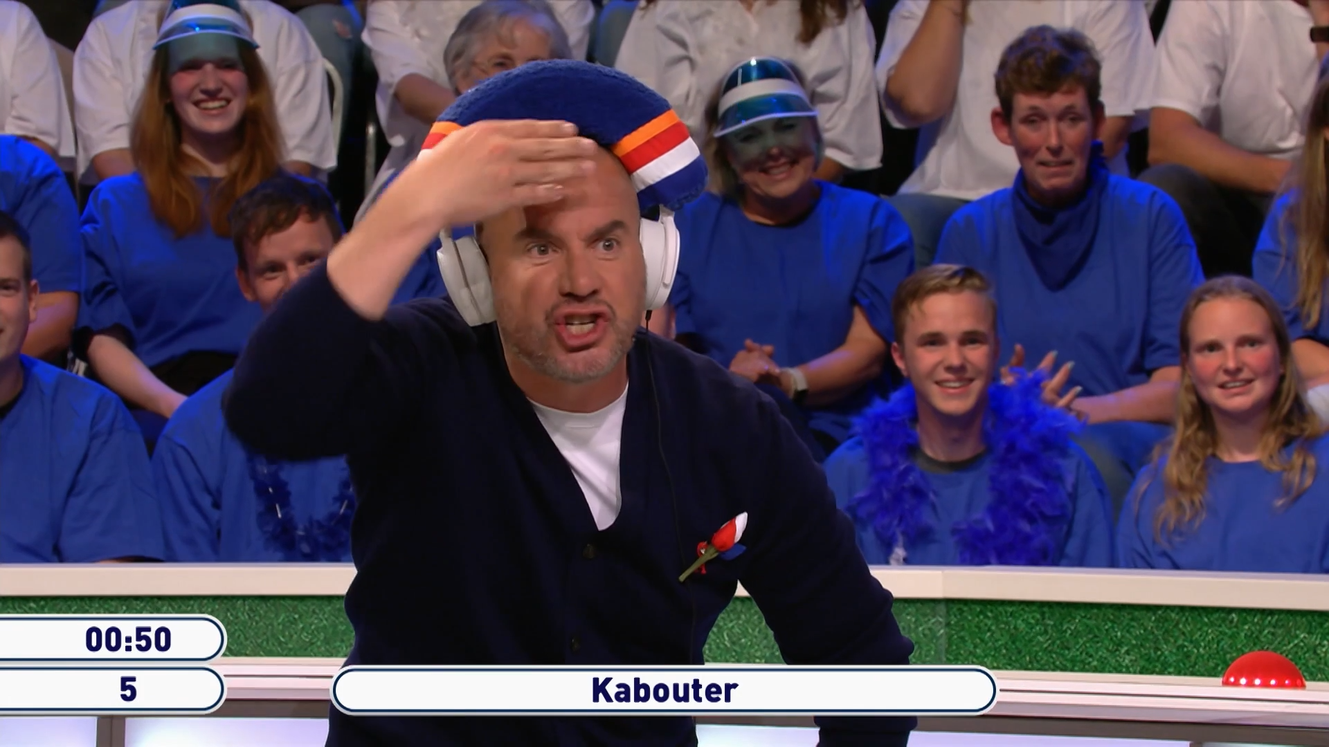 JEROEN krijgt er SNOEIHARD VAN LANGS!