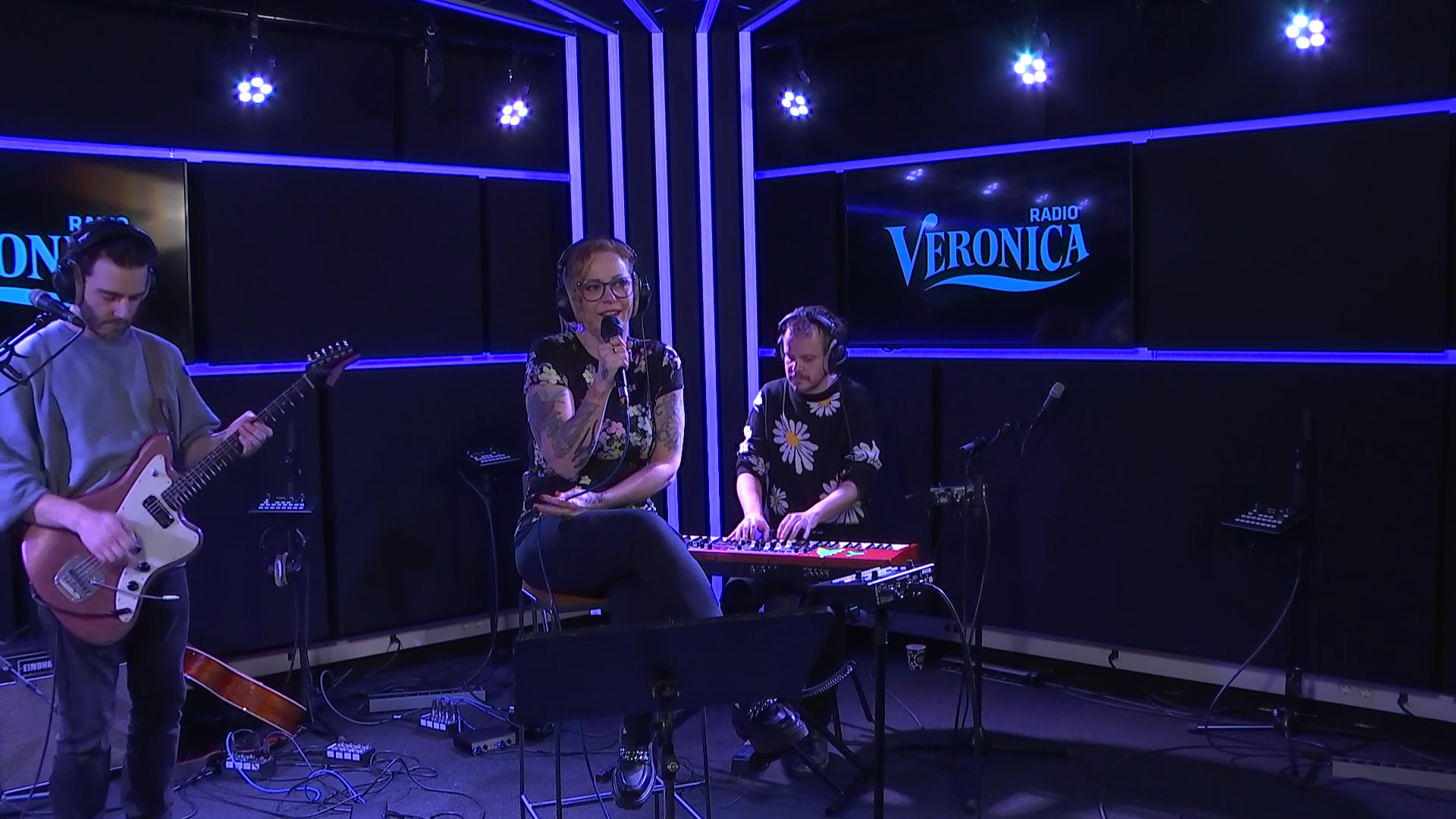 Anneke van Giersbergen - The Kick Inside (Kate Bush cover)