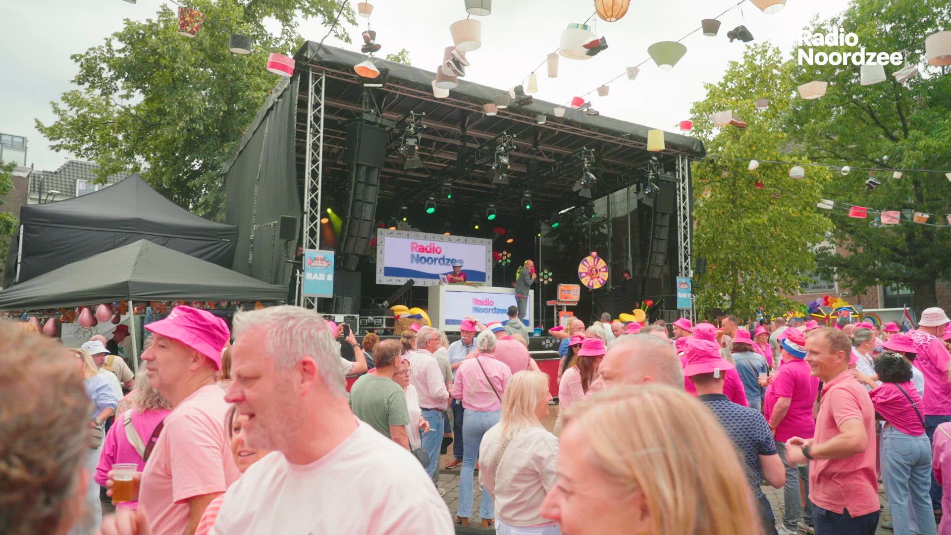 Dit was de eerste dag van Radio Noordzee op het Hertogplein