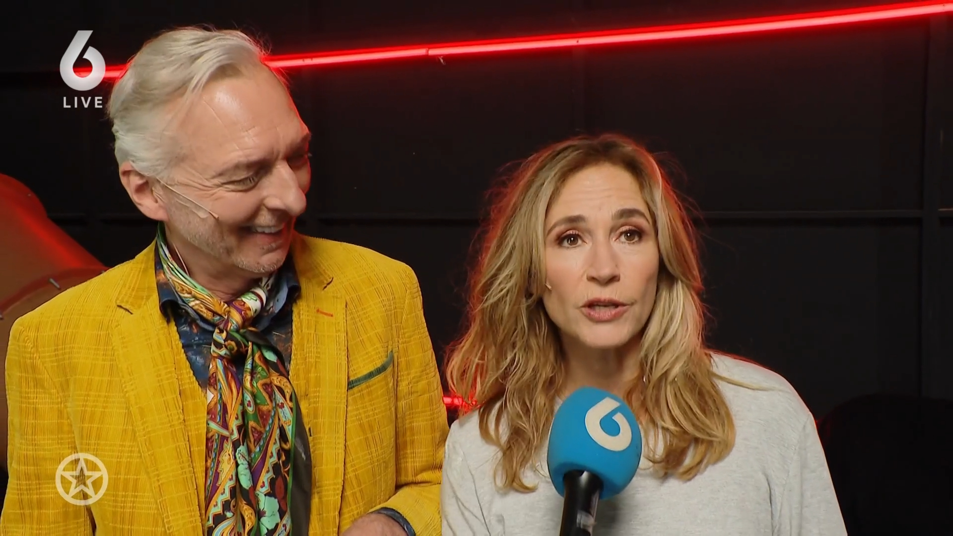 Wendy van Dijk en Martien Meiland in Code van Coppens