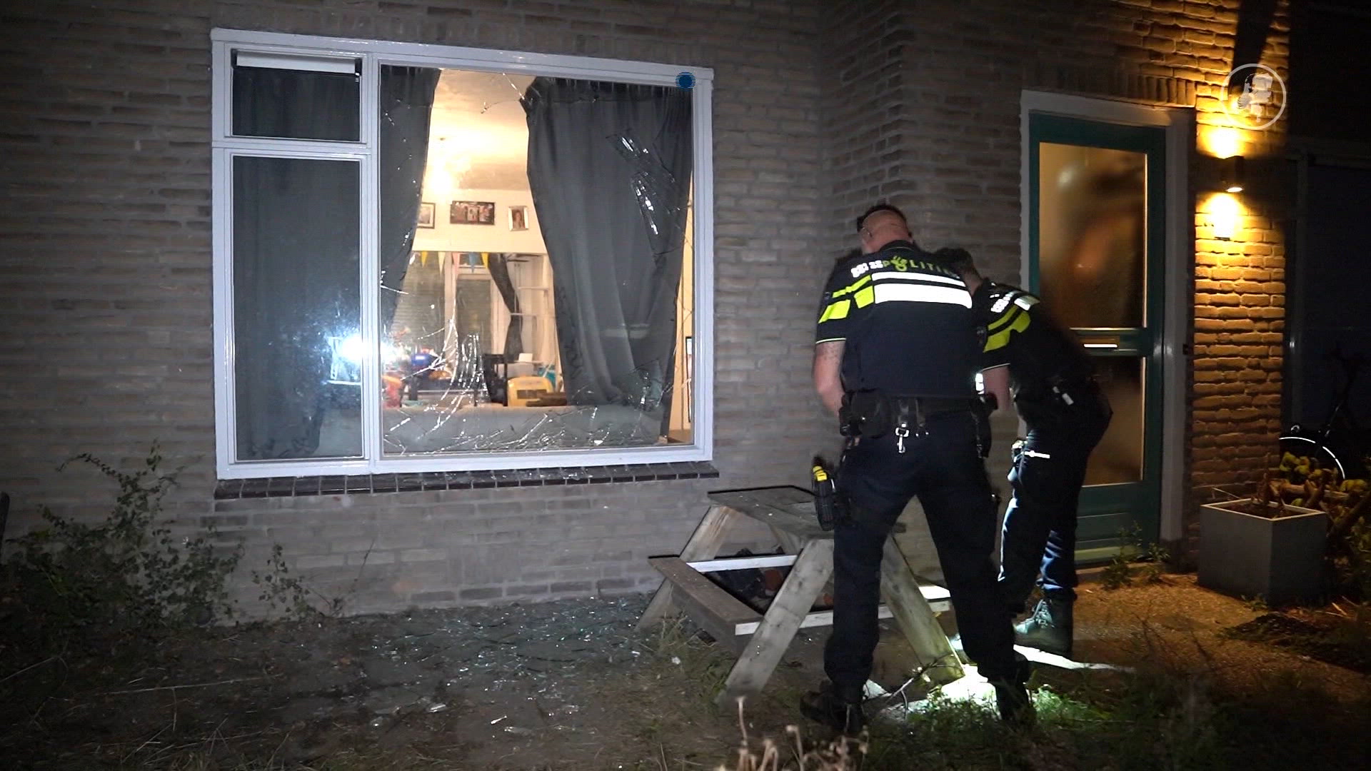 Explosie bij woning in Oss, gezin met jonge kinderen thuis