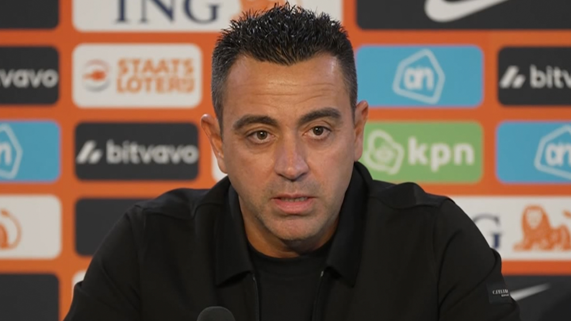 Xavi Hernández gevraagd bij presentatie: 'Hoe voelt het om derde keus te zijn?'