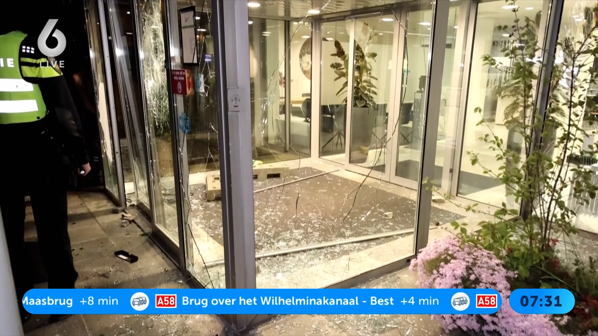 Gemeentehuis in Loosdrecht vernield, een verdachte opgepakt