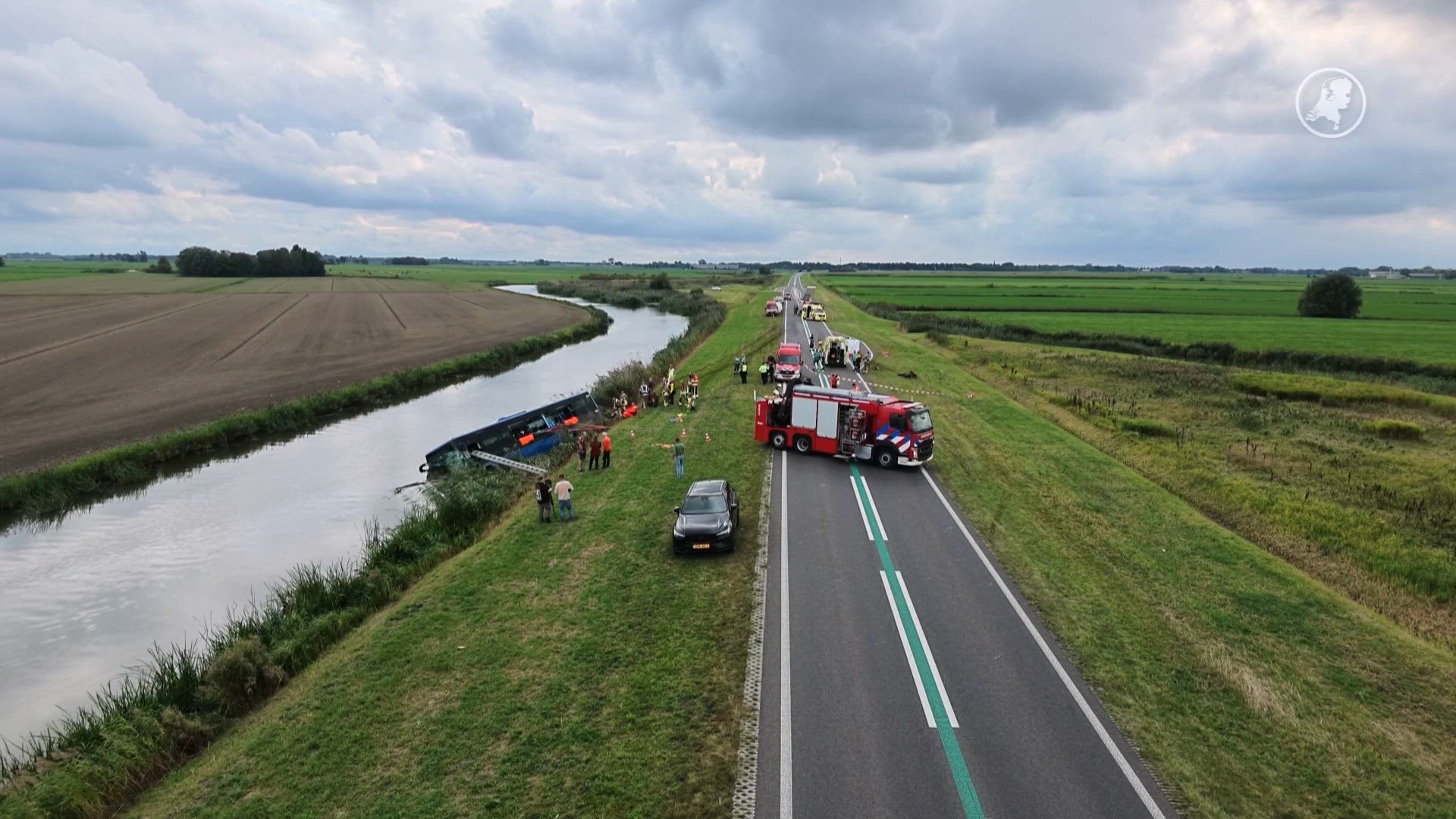 Motorrijder overleden na botsing met lijnbus in Nijewier