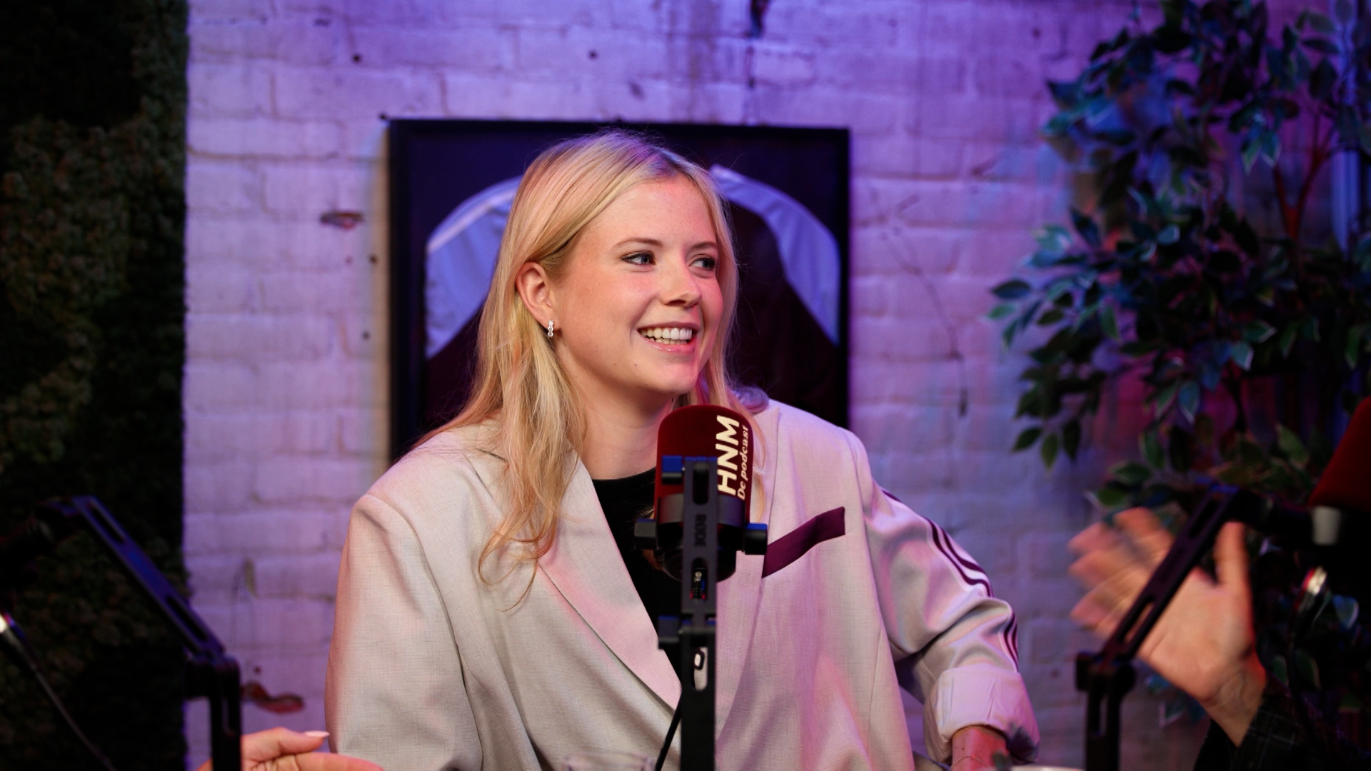 Klik hier om HNM De podcast van 8 september te bekijken.