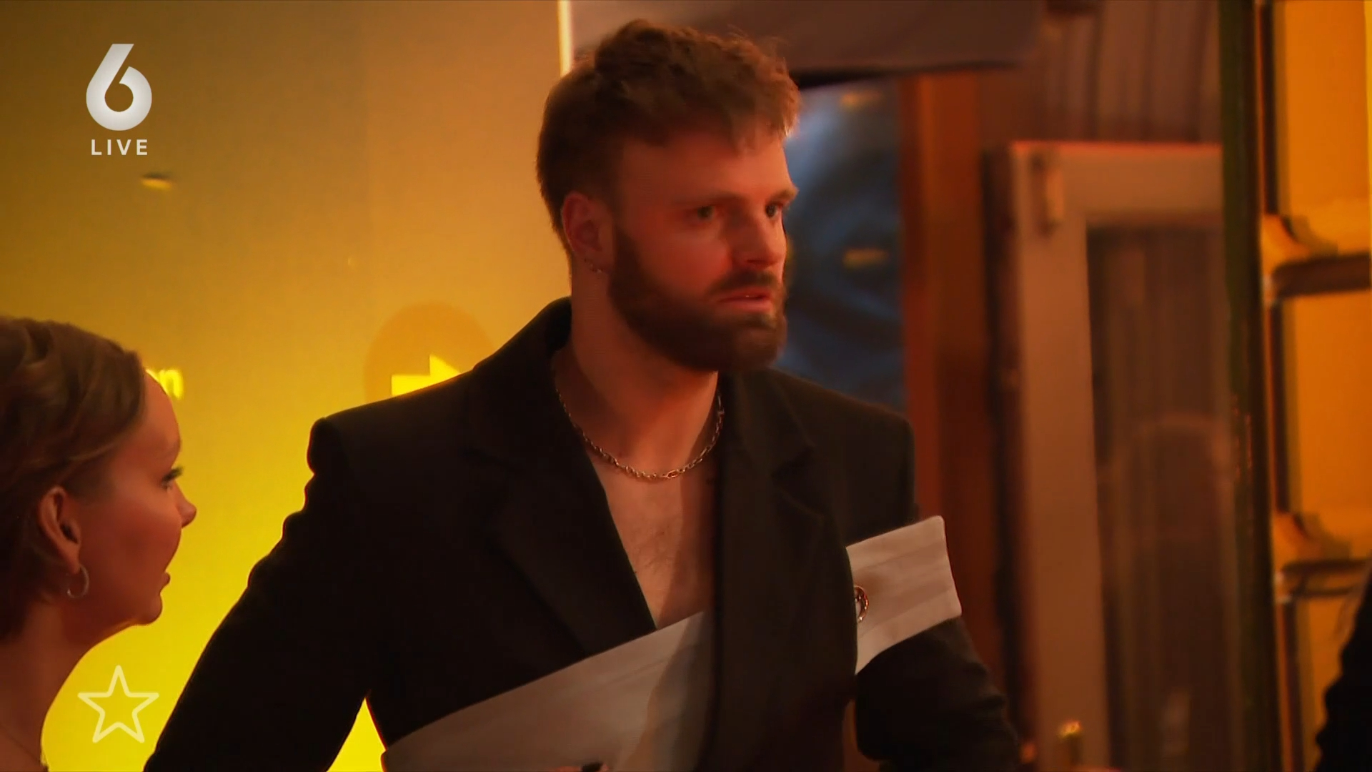 Tim Hofman onder vuur na anti-Christelijke uitspraken over Wout Weghorst