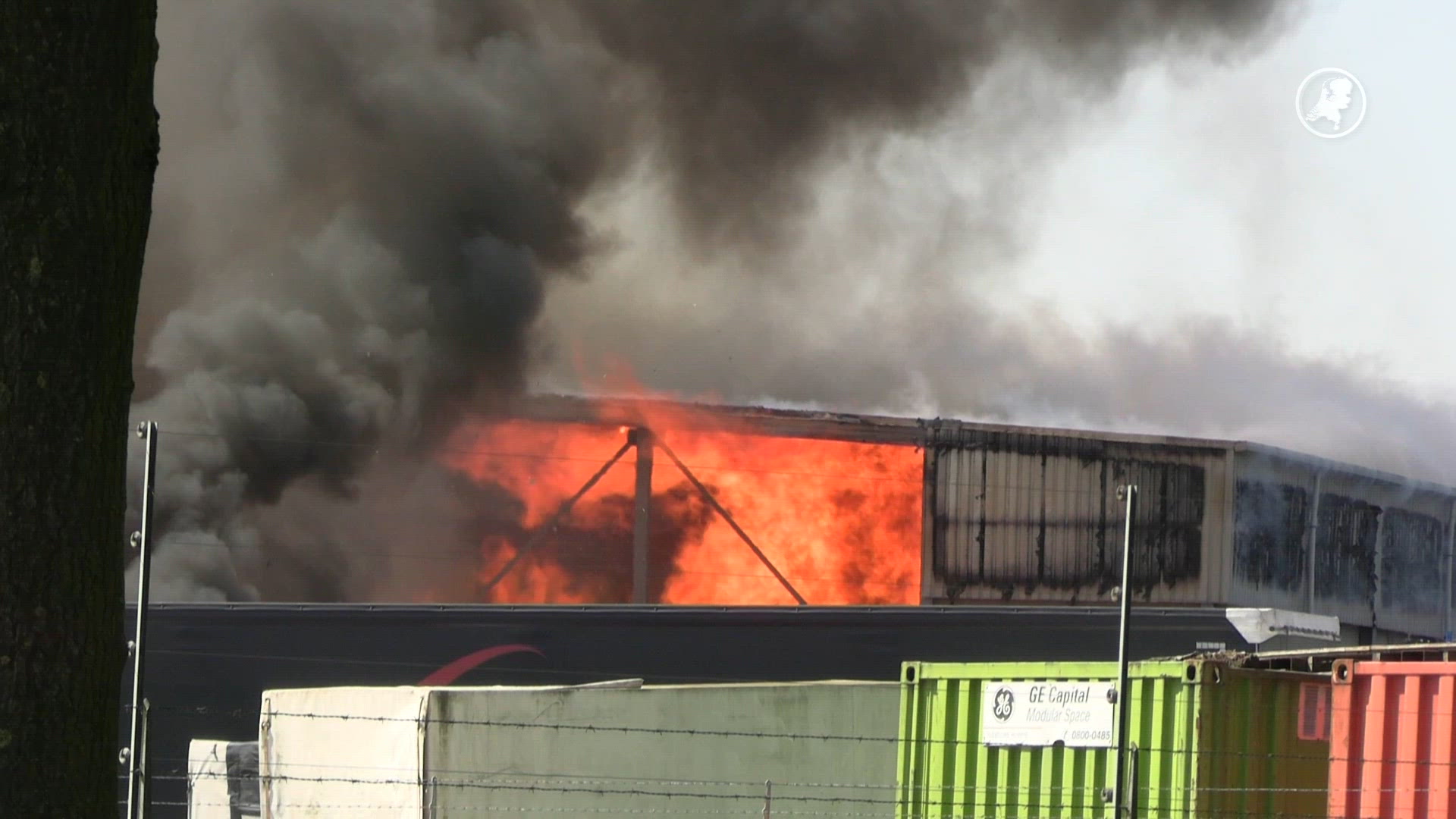 Grote brand bij recyclingbedrijf in Venlo