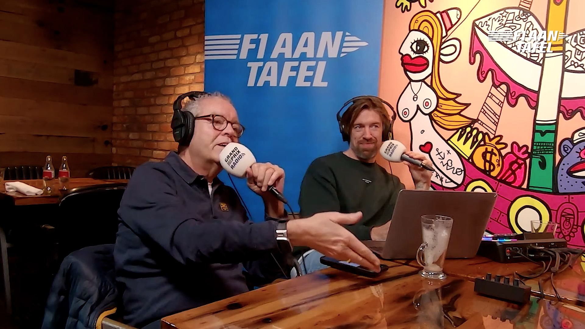 Klik hier om F1 aan Tafel van 24 november te bekijken.