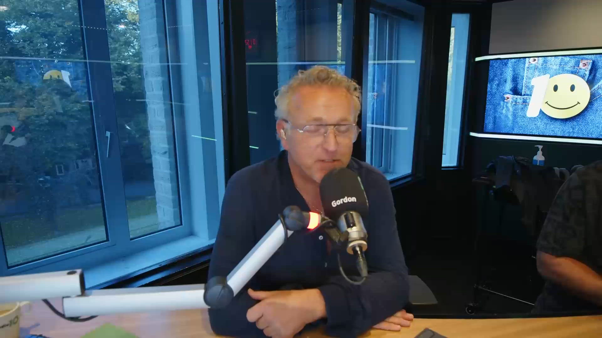 Gordon krijgt bericht van Calum Scott en sleept primeur binnen...