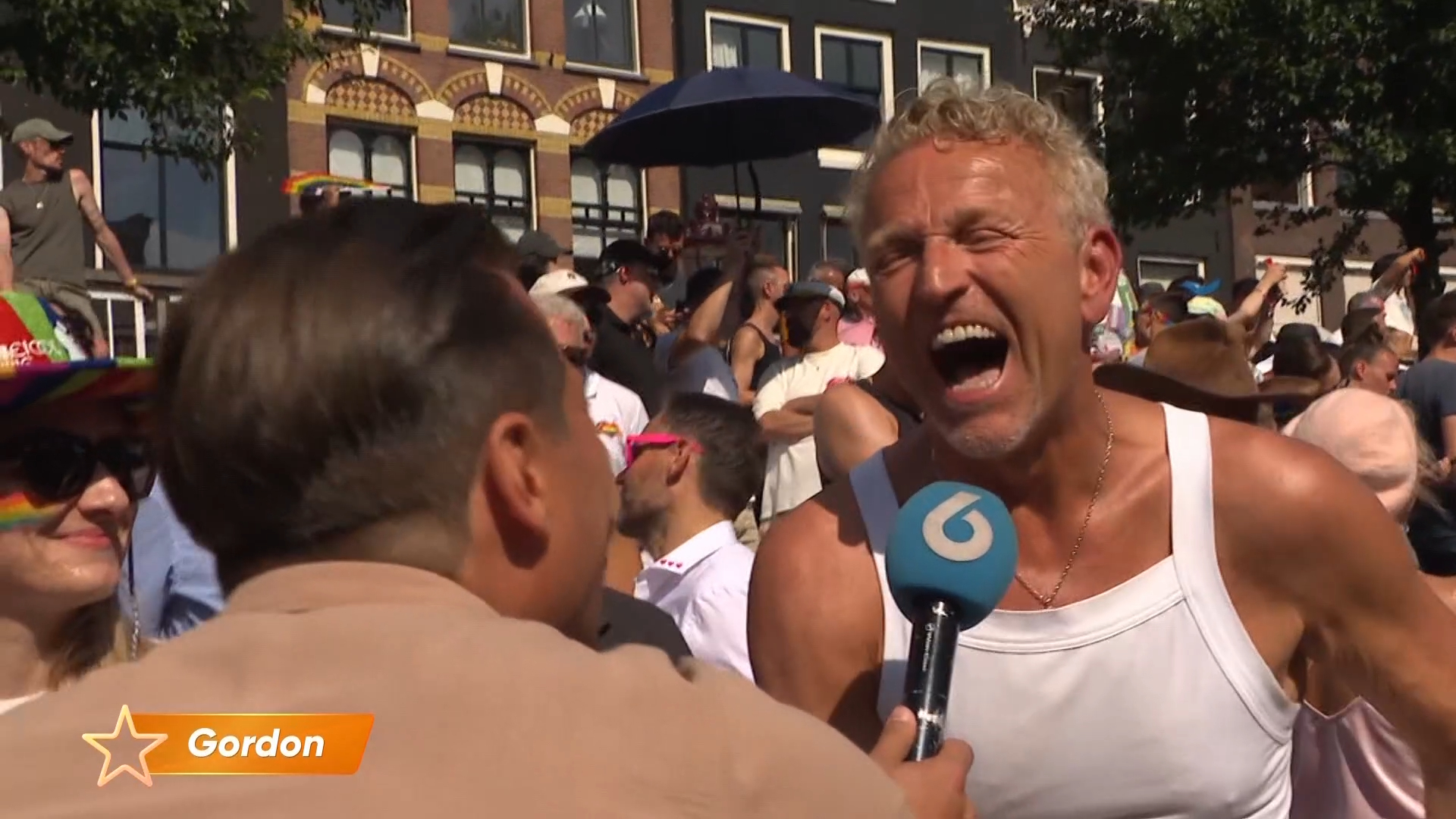 Shownieuws spreekt BN'ers tijdens de WorldPride Amsterdam 2026
