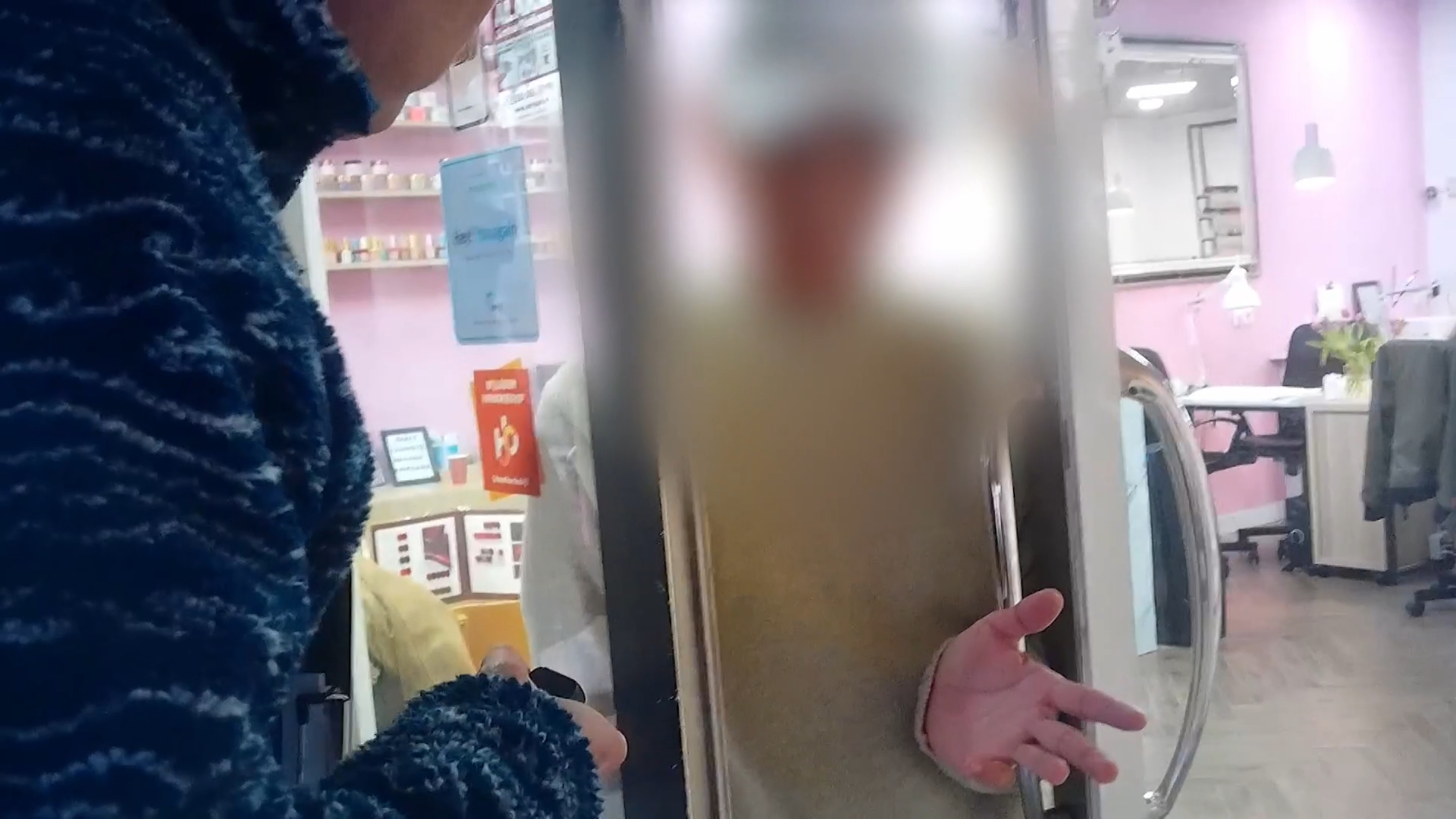 Eigenaar nagelsalon doet de deur dicht