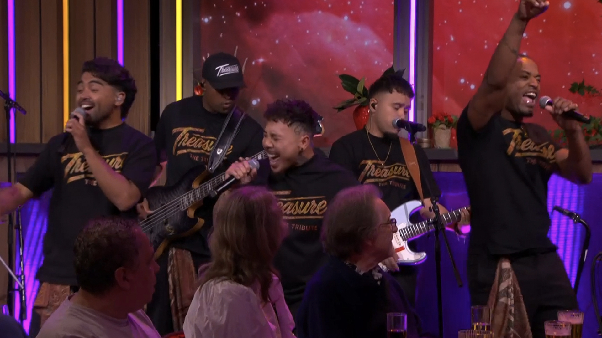 Treasure zorgt met Locked Out Of Heaven voor swingende start van De Oranjezomer!