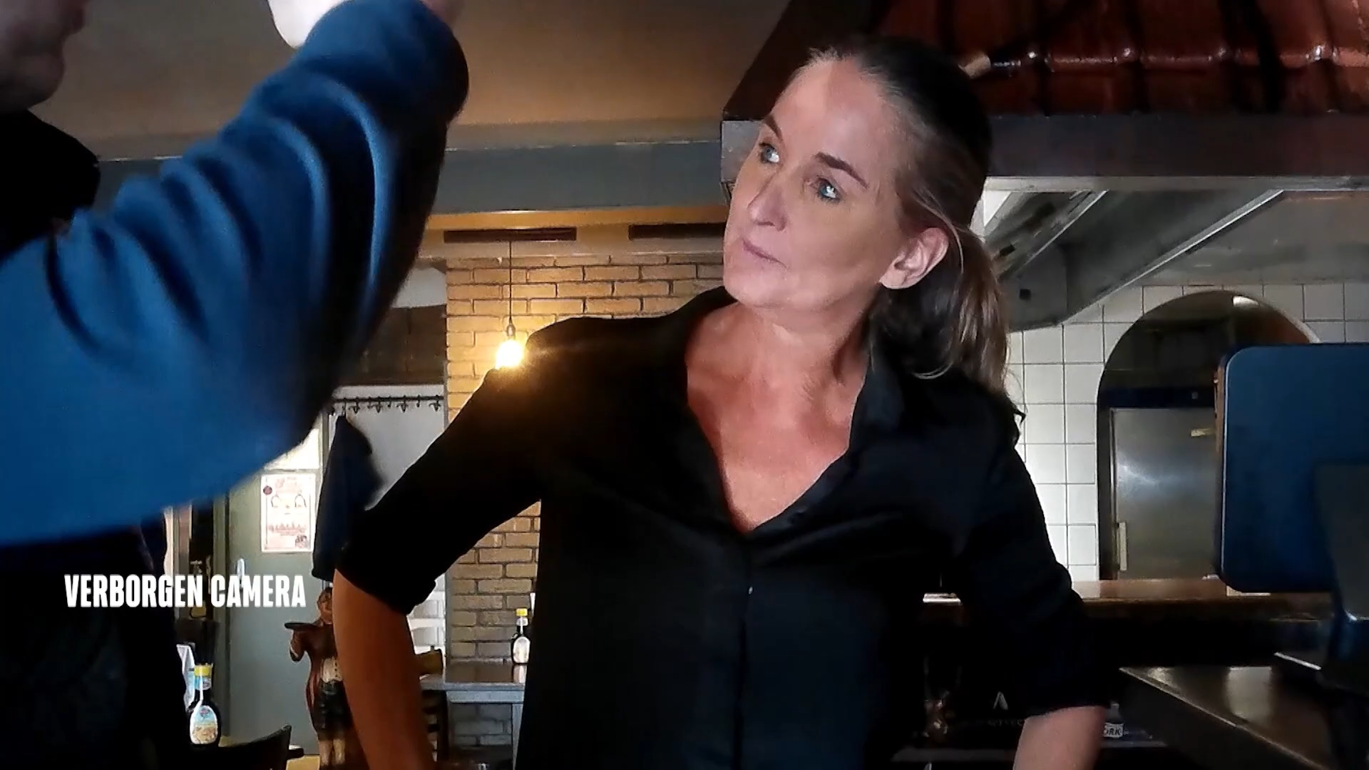 Rob Geus confronteert eigenaresse pannenkoekenrestaurant: "personeel ontslagen vanwege diefstal"