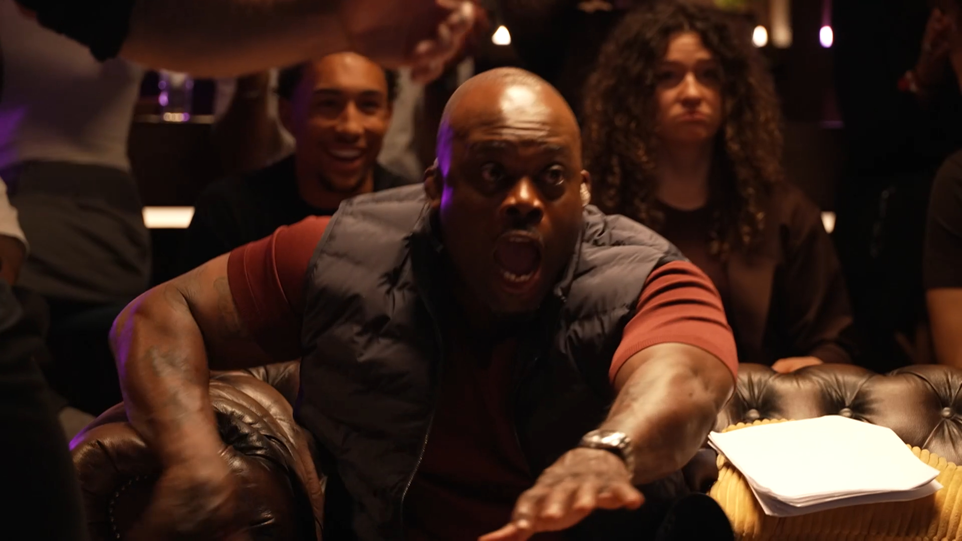 Mark, Remy en Melvin gaan helemaal los bij knock-out van Kaddani