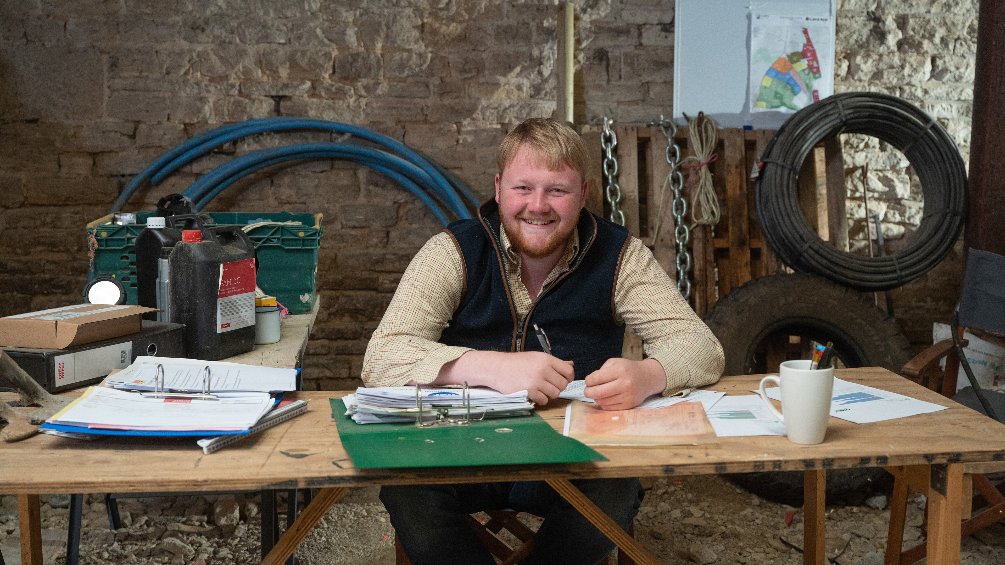 Klik hier om Clarkson's Farm van 26 september te bekijken.