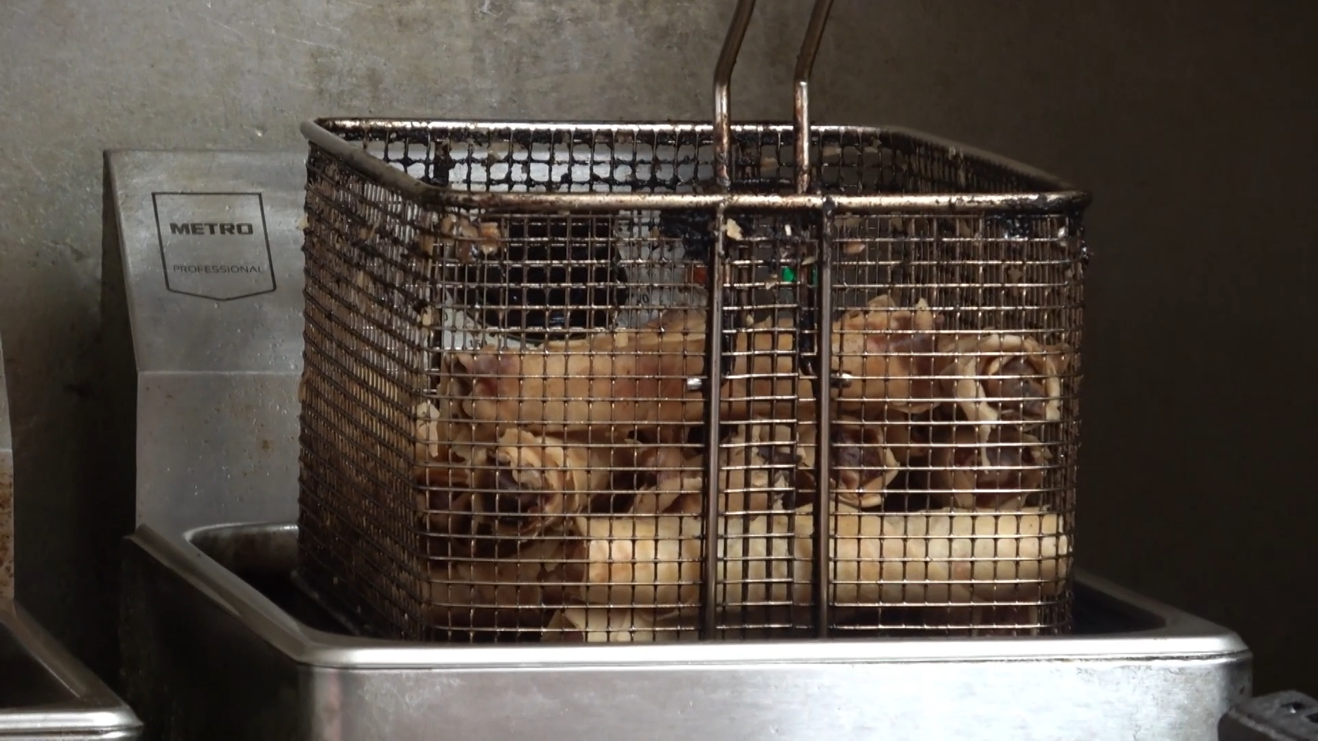 Rob Geus schrikt van de staat van de frituur