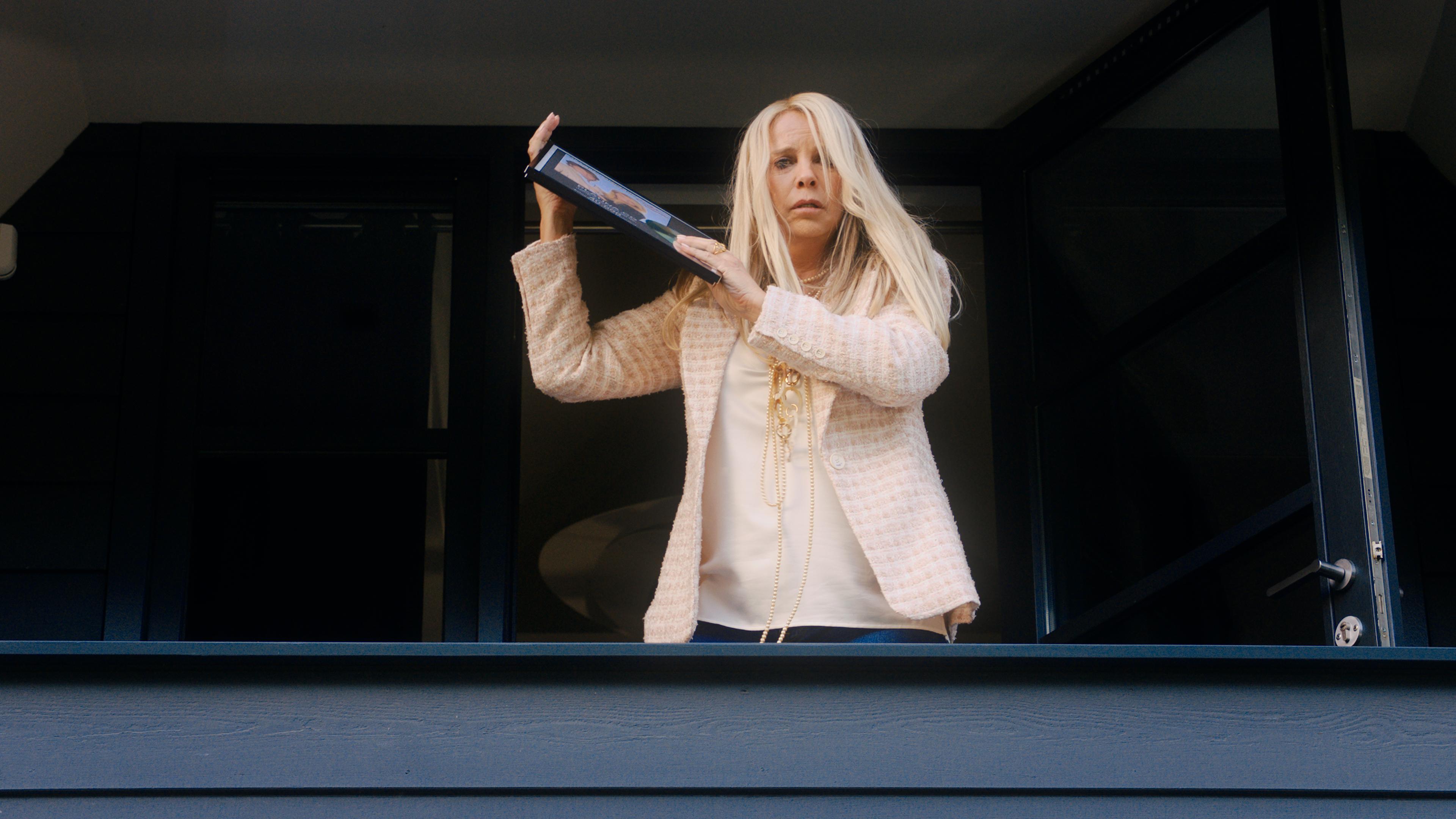 Klik hier om Gooische Vrouwen van 30 november te bekijken.