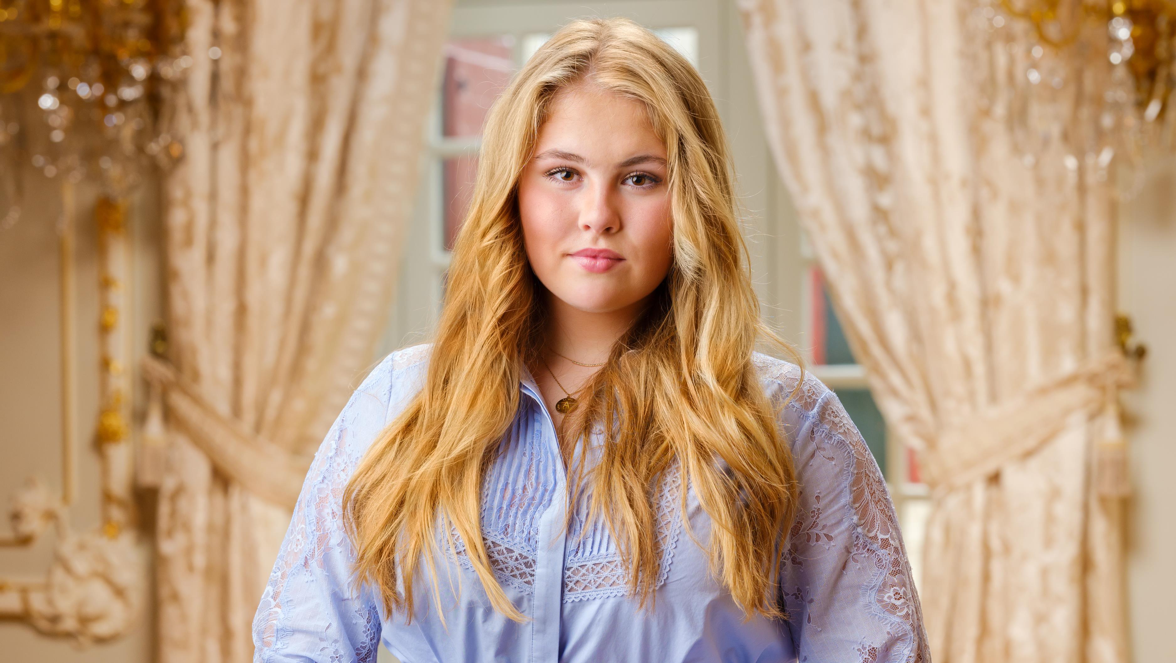 Prinses Amalia: tiener op weg naar de troon