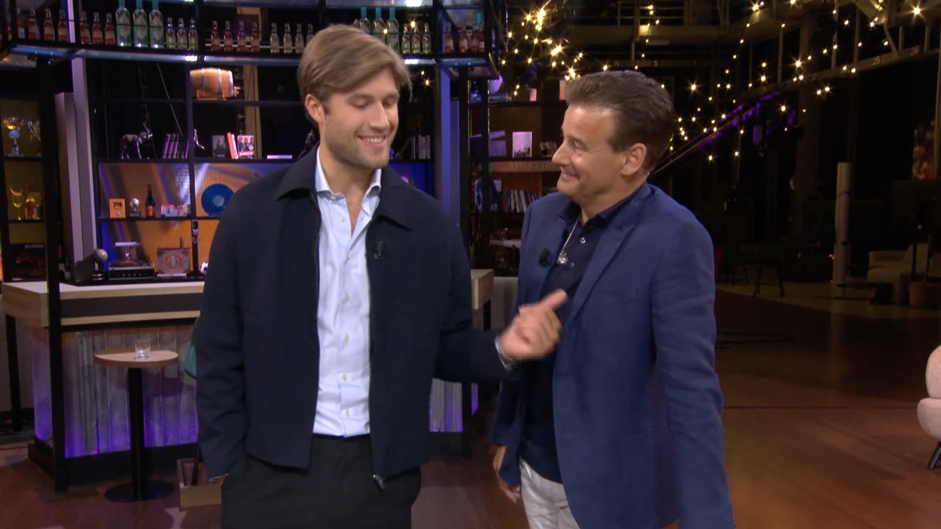 Wilfred Genee wil namen horen van Jeanneau van Beurden in In de Wandelgangen: 'Dan heb je een kop!'