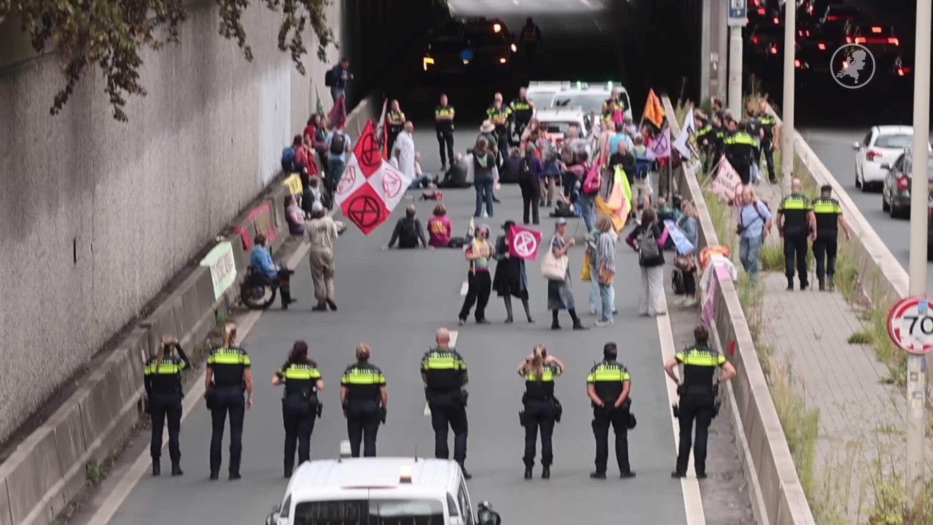 XR-blokkade A12 beëindigd: tientallen actievoerders aangehouden