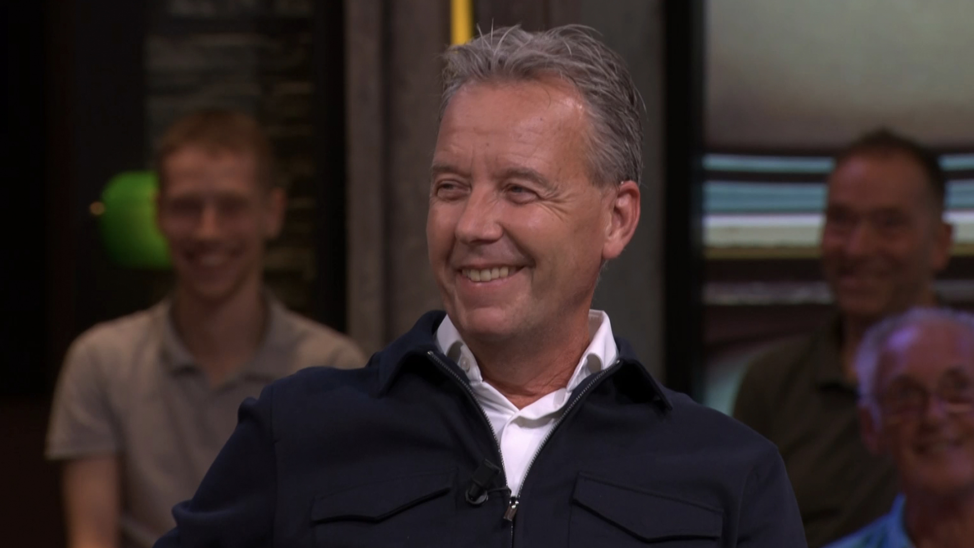 Uniek moment: Valentijn Driessen razend enthousiast over tv-programma