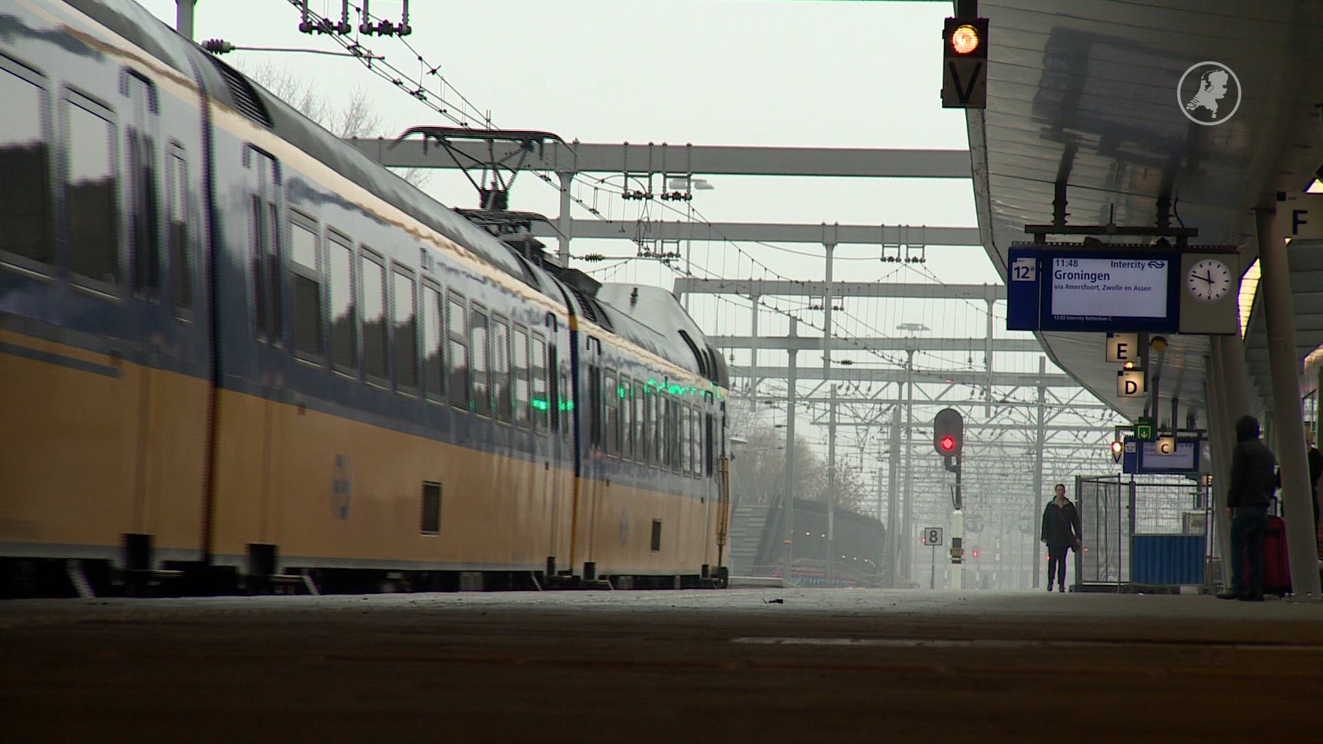 Eerste NS-hoofdconducteurs aan het werk met bodycam