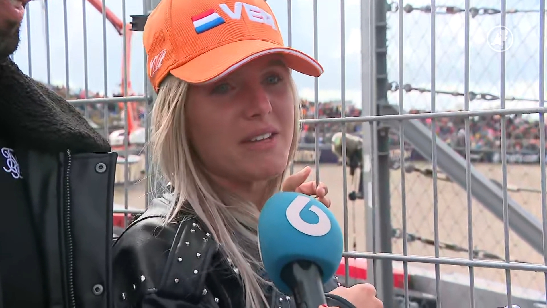 Huilende Formule 1-fans in Zandvoort na crash Max Verstappen