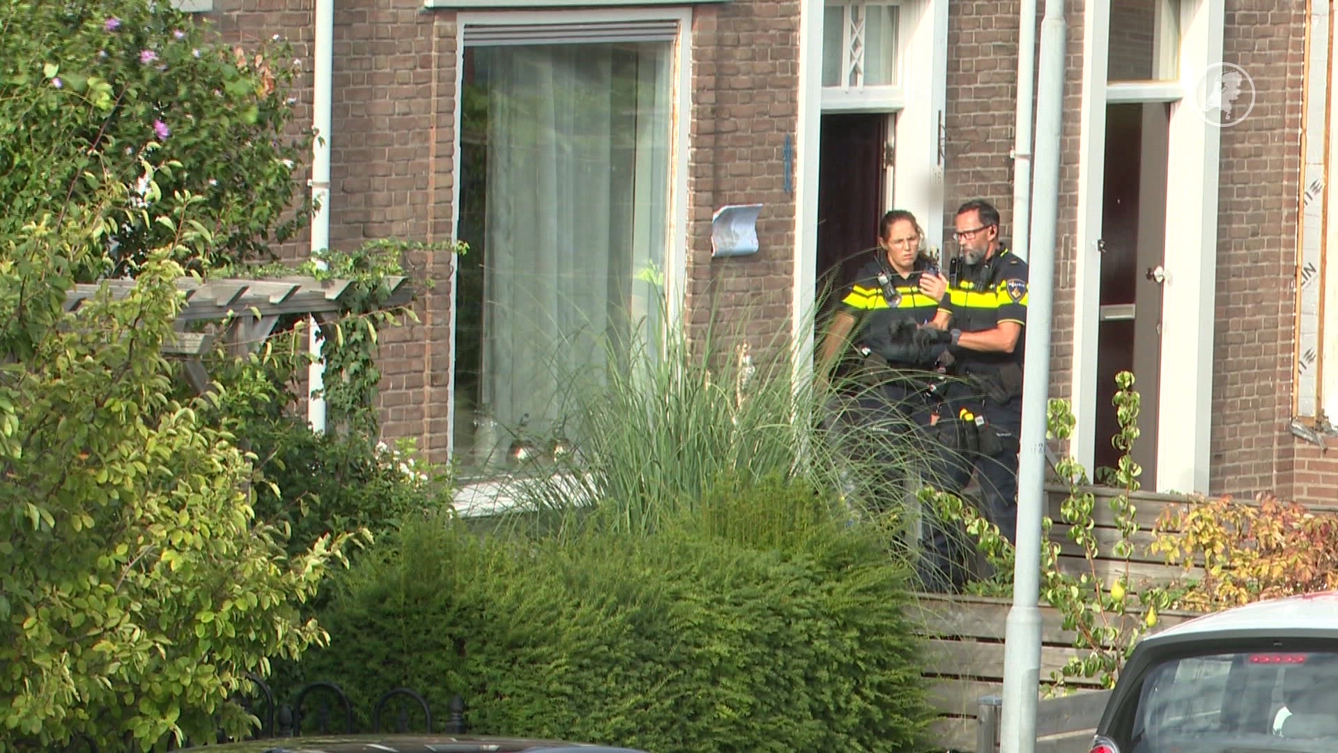 Hond valt twee mensen aan op straat Middelburg