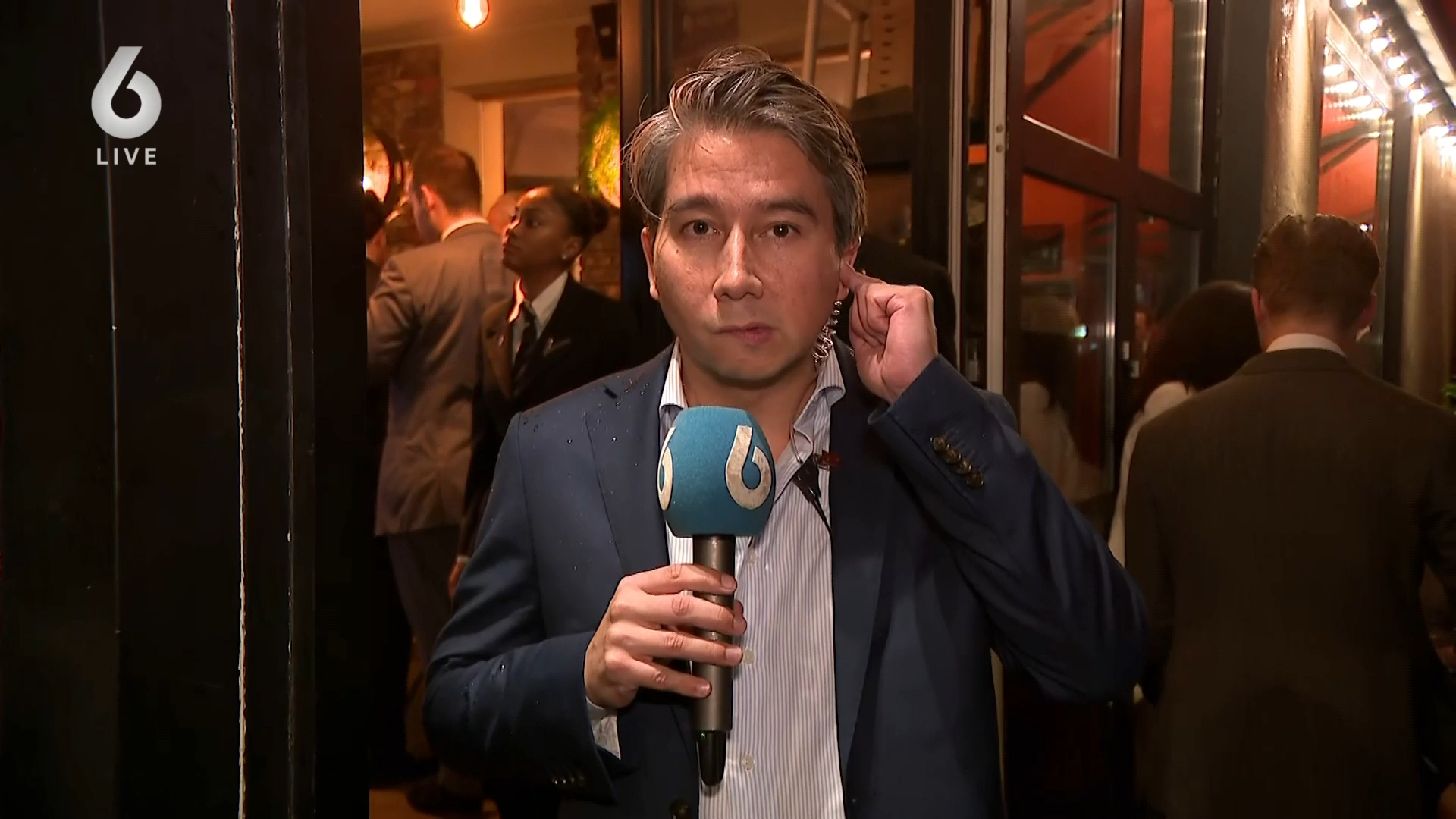 Verslaggever Jeroen Holtrop buiten gezet bij partijbijeenkomst FvD